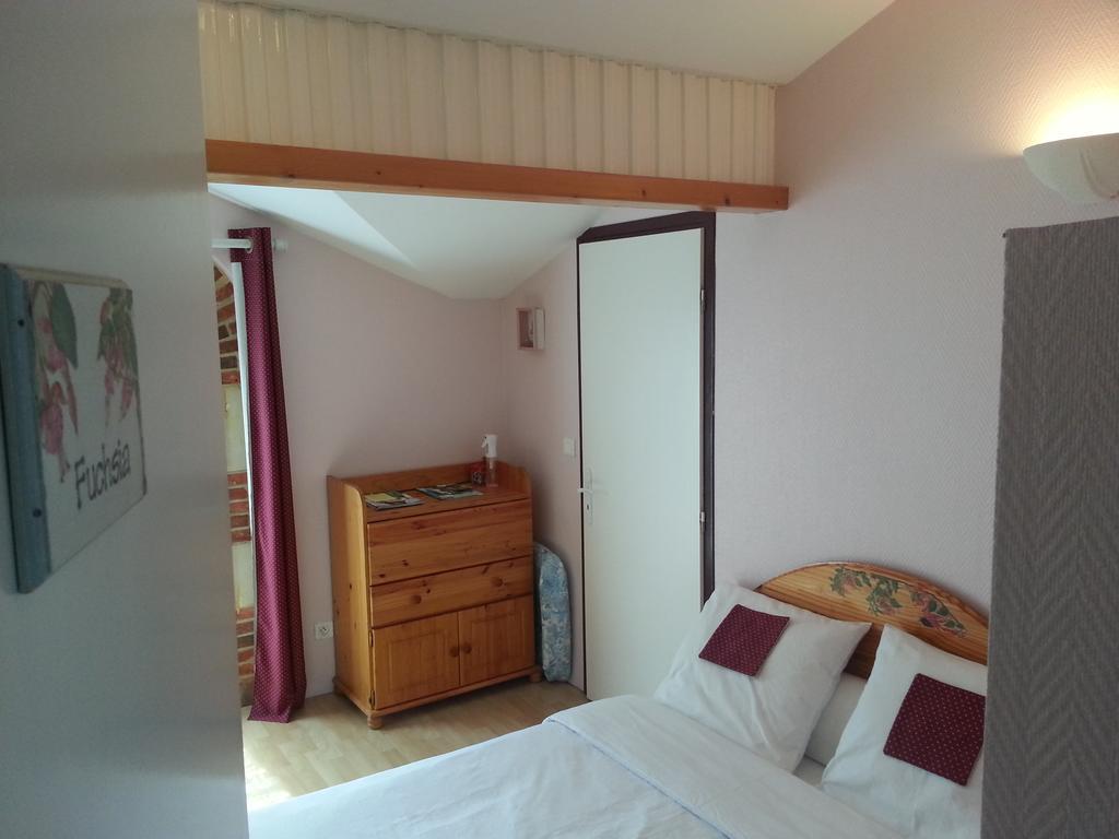 Chambres D'Hotes Au Grillon Dort Moustey Rom bilde